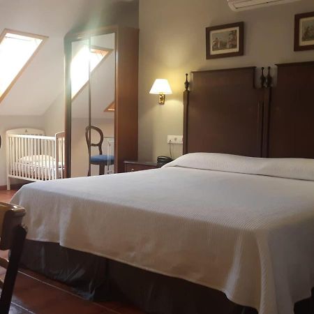 Hotel Iberia Plaza America Касерес Екстер'єр фото