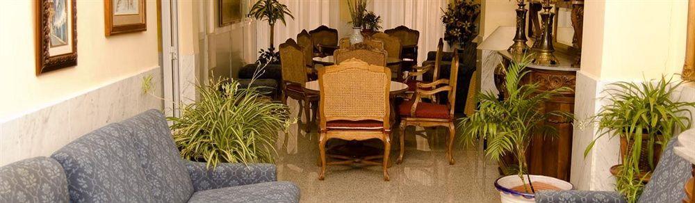 Hotel Iberia Plaza America Касерес Екстер'єр фото