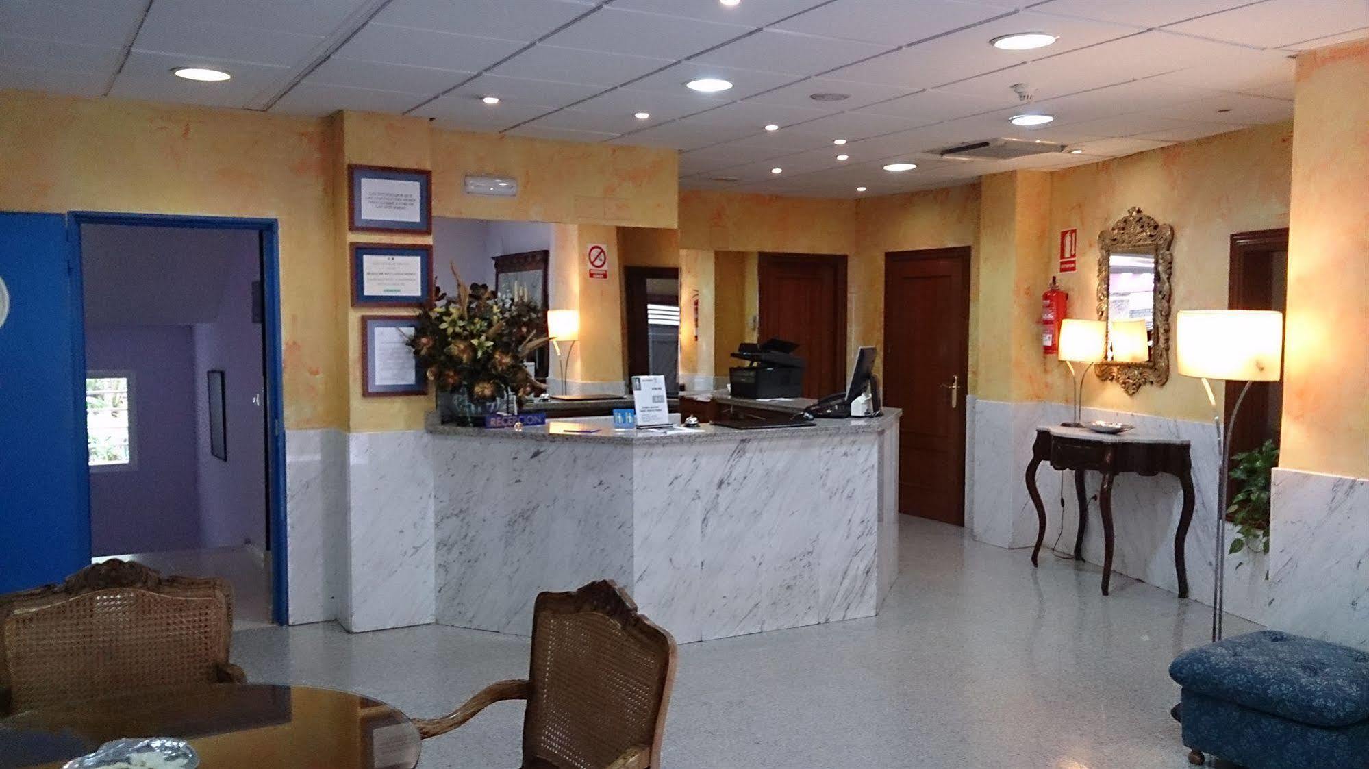 Hotel Iberia Plaza America Касерес Екстер'єр фото